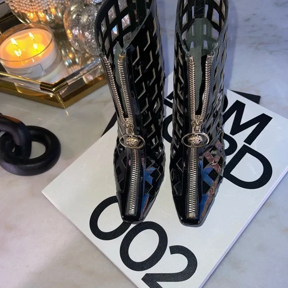 Versace Black Patent Leather Plexiglass PVC Platform Cutout Caged Boots Moody - Picture 5 of 17